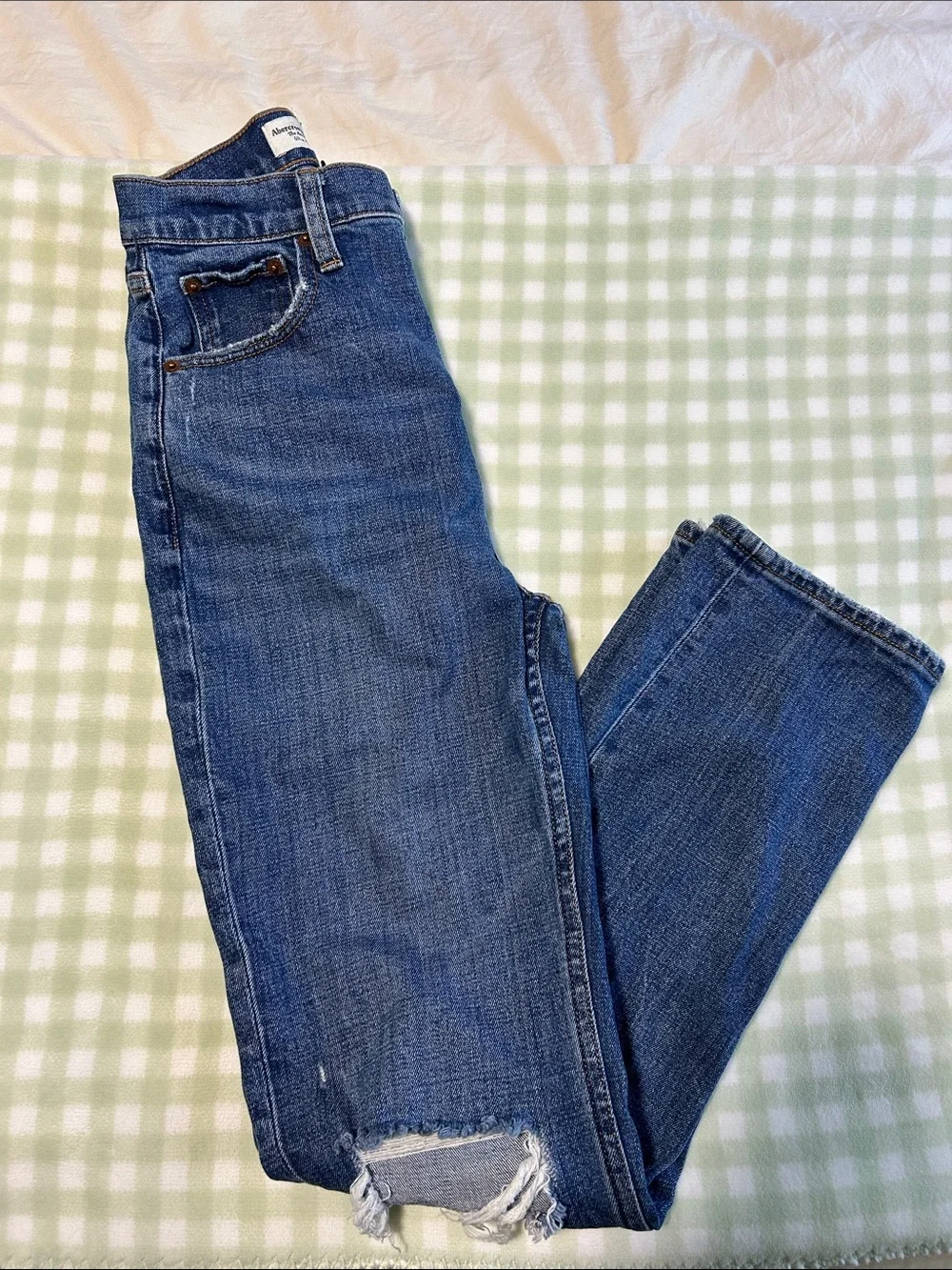 Abercrombie & Fitch dark blue